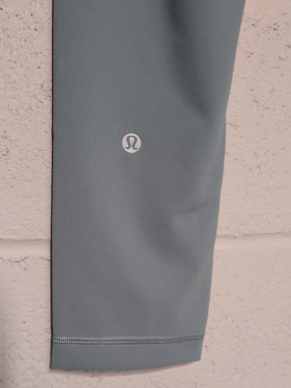 Lululemon Wunder Train High-Rise Crop 23" Cropped Leggings Size 8 - Picture 3 of 7